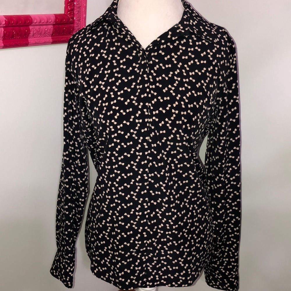 Lauren Conrad Black Bow button up  L